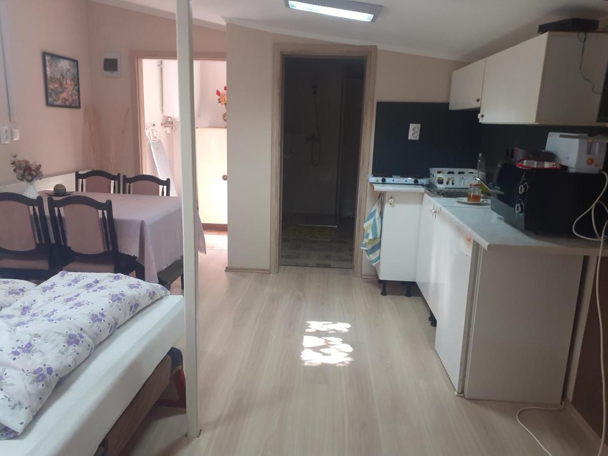Csilla Apartman Balogunyom Bagian luar foto